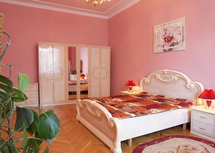 Апартаменты 4-ком.люкс в центре.